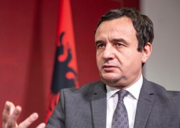Stërvitjet e ushtrisë serbe pranë kufirit me Kosovën, reagon Kurti: Shfaqje alarmuese!