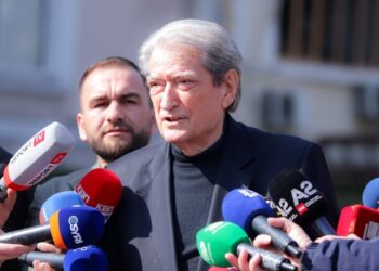 “Të gjithë para Kryeministrisë”, mesazhi i Berishës pak orë para protestës