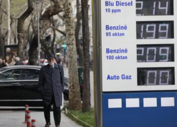 Hyn në fuqi “Bordi” për karburantet, në mbledhjen e parë përcaktohen çmimet tavan
