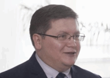 “Emri i shefit të ri të Zyrës ruse në Kosovë figuron në një databazë që e lidh me inteligjencën ruse”