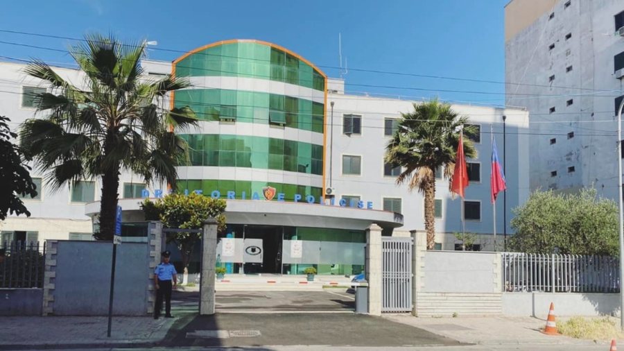 Arrestohet ish drejtori i AKU së së Durrësit  Elton Varaku