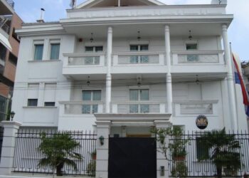 Ambasada holandeze reagon pas votimit për Ballukun: Drejtësia të mos pengohet!