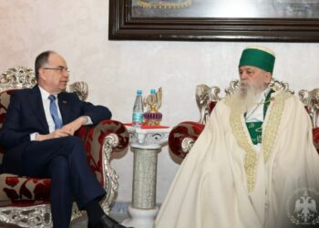 Begaj takon Baba Mondin: Sulltan Novruzi të shërbejë për më shumë mirëkuptim në shoqërinë shqiptare