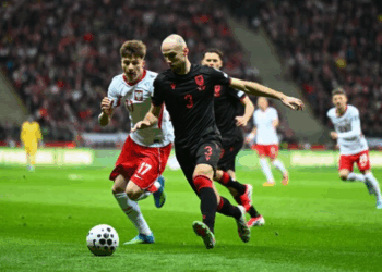 Merr fund ëndrra e Botërorit për Shqipërinë. Polonia fiton me përmbysje në Varshavë