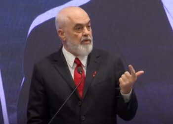 Kushtetuesja tha se mbyllja e TikTok cenoi lirinë e shprehjes, reagon Rama