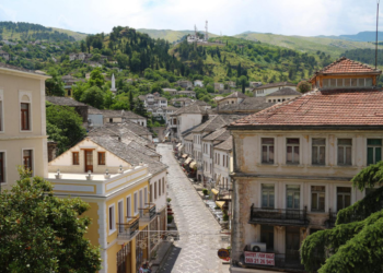 Lufta largon turistët nga Lindja e Mesme, Shqipëria bëhet destinacioni surprizë!