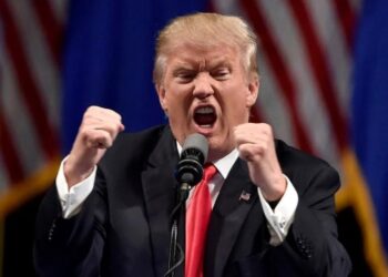 Paralajmëron Trump: Nëse nuk hapet Hormuzi, do shkatërrojmë të gjitha centralet elektrike iraniane, puset e naftës dhe ishullin Kharg