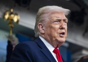 Trump: Shkatërruam 9 anije luftarake iraniane, do të ndjekim edhe të tjerat