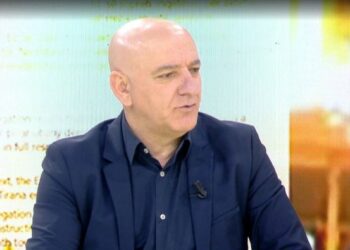 Molotovë vilës së Enver Hoxhës/ Bejko: Berisha ka kujtime në atë shtëpi! Për ndërkombëtarët, kreu i PD është kapitull i mbyllur