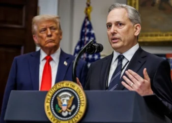 “SHBA duhet të tërhiqet nga Irani”, këshilltari amerikan i bën thirrje Trump