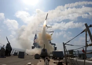 “Largohuni nga zonat afër porteve”, Irani paralajmëron banorët e Emirateve të Bashkuara Arabe