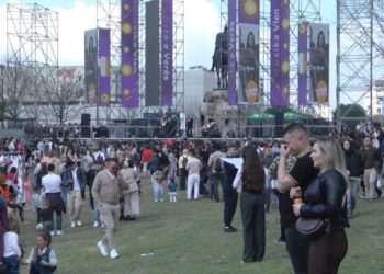 50 aktivitete në mbarë kryeqytetin, qytetarët e Tiranës festojnë Ditën e Verës