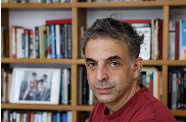 Shkrimtari izraelit  Jeta në Tel Aviv mes sirenave  jemi në një mjegull lufte pa plan