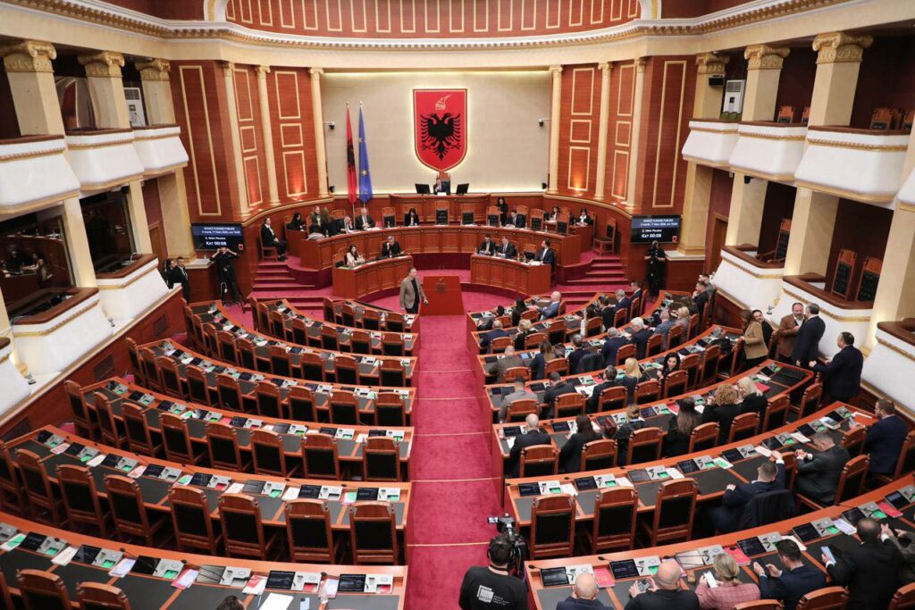 Sot deputetët në seancë  PD kërkon interpelancë me ministrin e Brendshëm