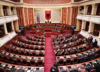 Të enjten Kuvend/ Zgjidhen anëtarët e Autoritetit të Konkurrencës dhe AKEP-it, dy interpelanca me Ramën e Lamallarin