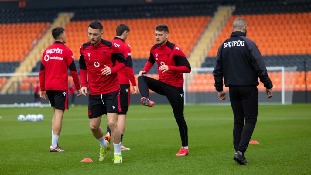 Muçi largohet nga Kombëtarja  humb duelin me Ukrainën