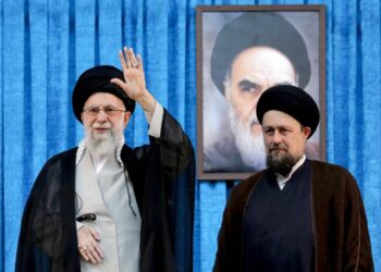 Vdekja e Khameneit rikthen në skenë nipin e tij, a do jetë ai lideri i ri i Iranit?