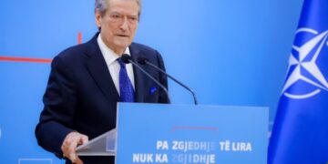 GJK zbardh vendimin: Zgjatja e “arrestit shtëpiak” për Sali Berishën, masë antikushtetuese