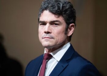 “Irani nuk përbënte kërcënim të menjëhershëm për kombin tonë”/ Zyrtari i lartë i inteligjencës i emëruar nga Trump jep papritur dorëheqjen