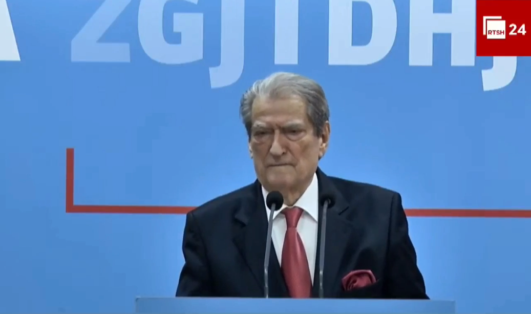 Opozita në protestë më 12 mars  Berisha  Zgjidhja është në dorën e qytetarëve