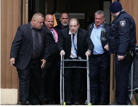 I dënuar për krime seksuale  ish manjati amerikan  Më kanë rrahur  s dua të rri më këtu