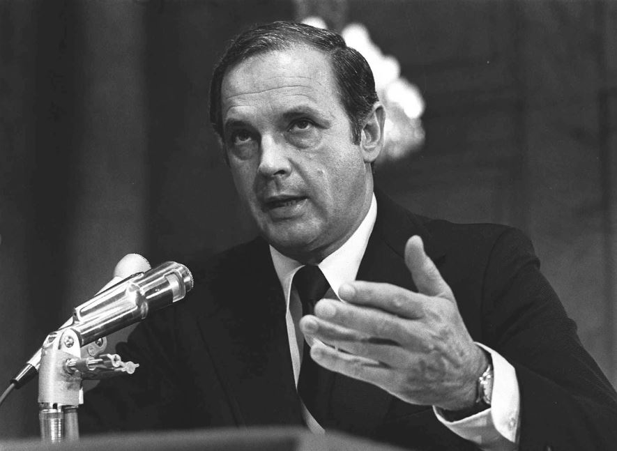 Ndahet nga jeta njeriu që zbuloi regjistrimet e Watergate dhe shkaktoi dorëheqjen e Nixon it