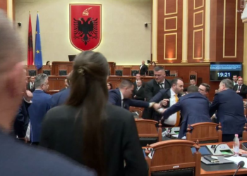 Përplasjet fizike dhe fyerjet në Kuvend, “Etika” vendos për Ballën, Bardhin dhe Balliun