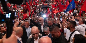 Diaspora do të ketë përfaqësim në strukturat qendrore të PS! Si do të funksionojë regjistri…