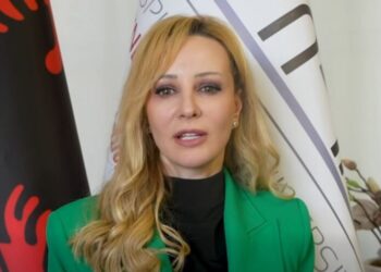 Drejtoresha e QSUT, Anxhela Paparizo: Denonconi çdo rast korrupsioni pranë koordinatorit të anti-korrupsionit