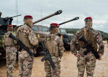 Irani shënjestron bazën franceze në Irak, vritet një ushtar. Reagon ashpër Macron!