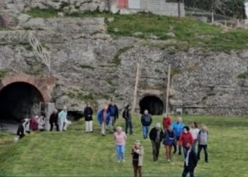 Interes për historinë dhe kulinarinë/ Turistët gjermanë dynden në Durrës, vizitojnë sitet arkeologjike