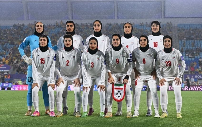 futbollistet-iraniane-perballen-me-denimin-me-vdekje-u-shpallen-tradhtare-per-gjestin-e-tyre-para-ndeshjes