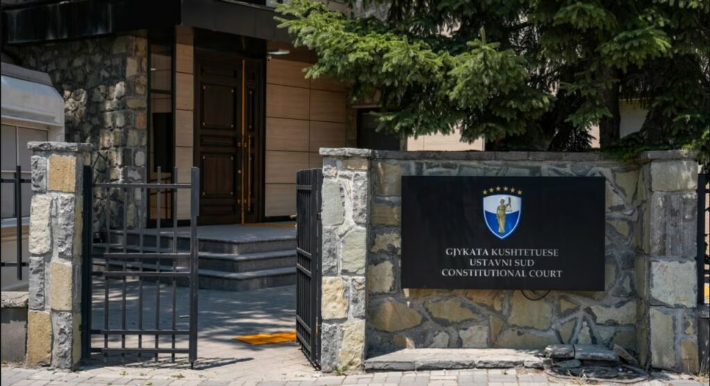 Seanca për Presidentin e Kosovës  Kushtetuesja rrëzon kërkesën e Haxhiut për mospjesëmarrjen e deputetëve