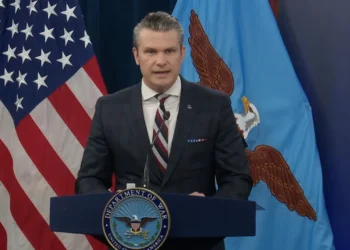 Hegseth: Kemi vrarë njeriun që organizoi atentatin ndaj Trump! Sulmet në Iran do përshpejtohen