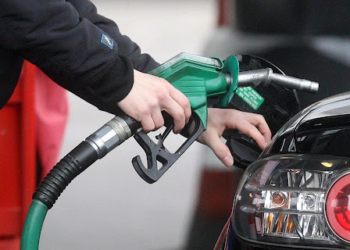 Shqipëria kryeson Europën: 7.2% e të ardhurave ditore për 1 litër naftë!