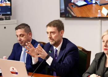 Shqipëria përshëndet heqjen e masave të BE ndaj Kosovës, Hoxha: Hap i rëndësishëm drejt integrimit