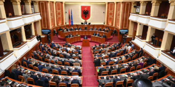 E PLOTË / “Irani, shtet-sponsor i terrorizmit”, projekt-rezoluta e PS mbërrin në Kuvend