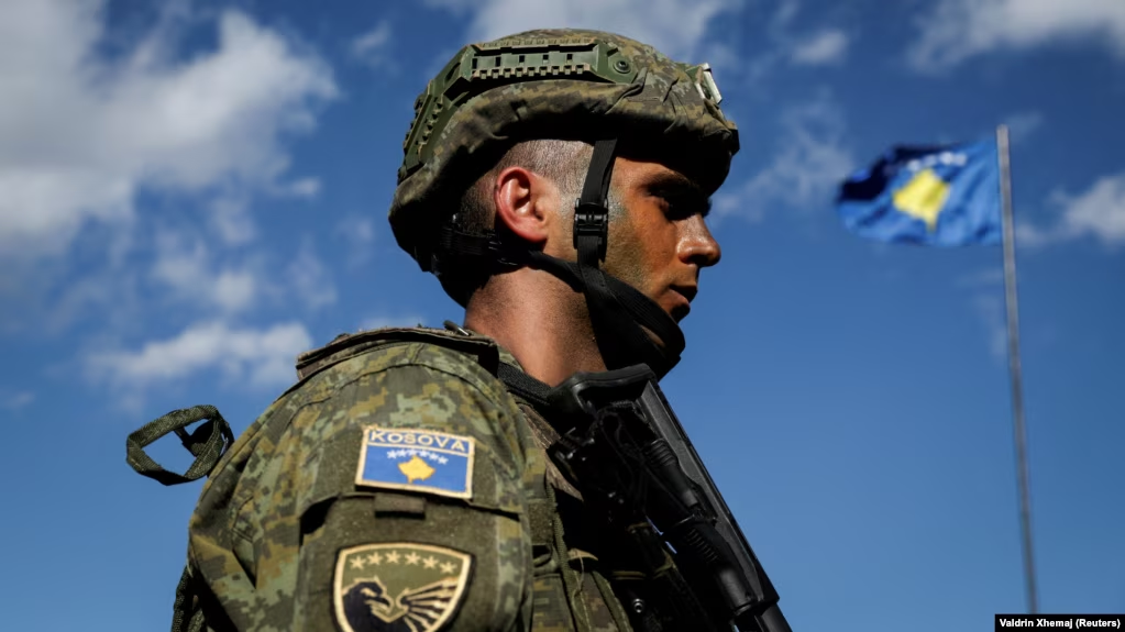 Nga stërvitjet te fronti  Si po përgatitet ushtria e Kosovës për Gazën