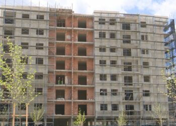 90% e kantierëve, me shkelje sigurie/ IKMT nis fushatë kontrolli në Tiranë dhe Golem, do shtrihet në gjithë vendin