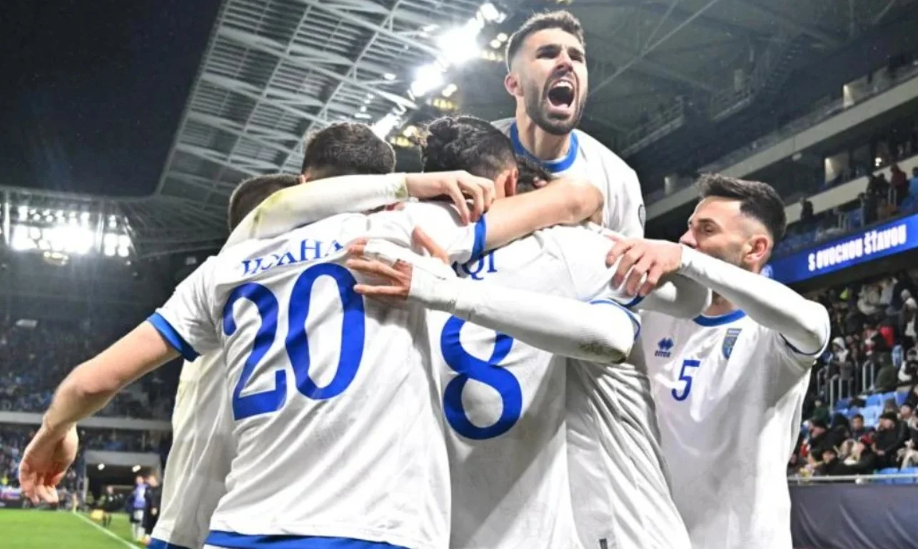 Kosova shkruan historinë  Fitore spektakolare në Bratislavë dhe tani është vetëm 90 minuta larg Botërorit