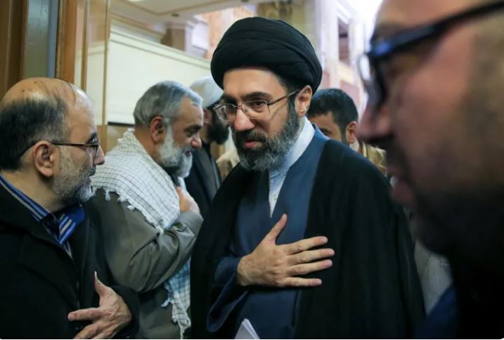 Khamenei falënderon Irakun për mbështetjen  Vend mik kundër agresionit