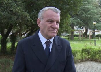 Tensionet në Lindjen e Mesme, ish-ministri Malaj: Do rriten të gjitha çmimet! Qeveria të ndërhyjë për naftën