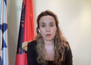 Ambasadorja shqiptare në Tel Aviv: Situatë e tensionuar, 12 shqiptarë kanë kërkuar asistencë