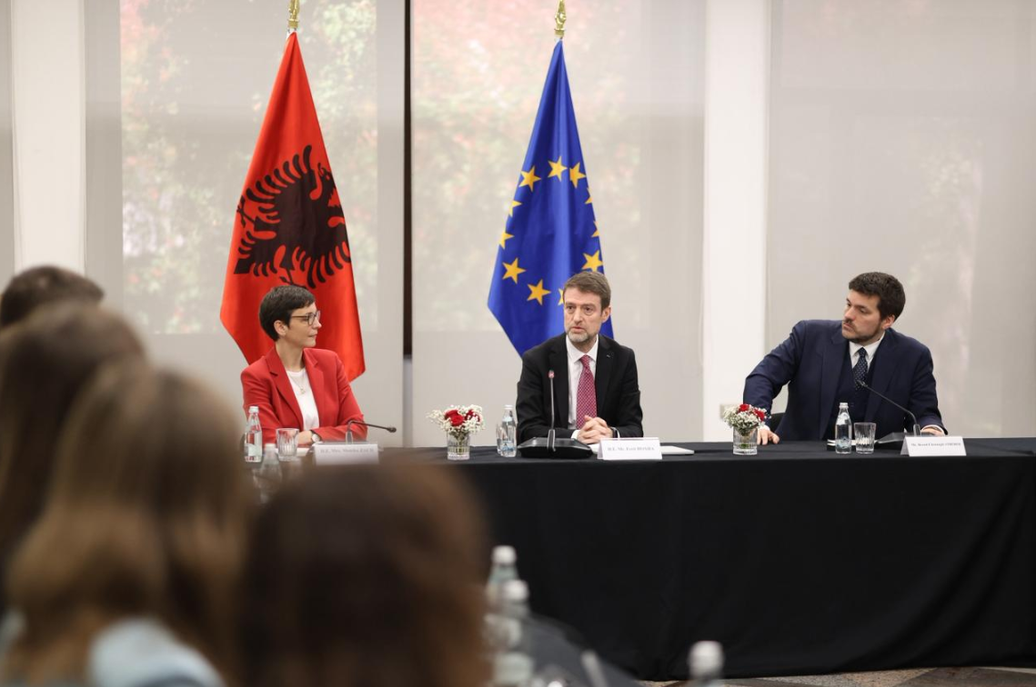 Ministri Hoxha  Evropa është një histori zgjerimi  koha e Shqipërisë është tani