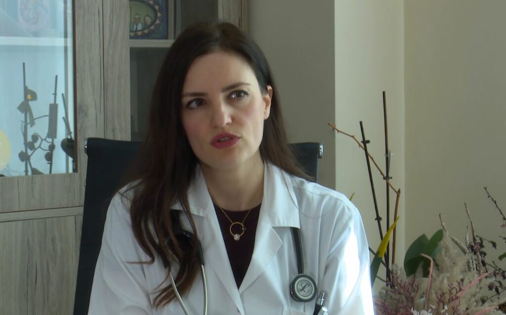 Rritet numri i personave me probleme në veshka  mjekja nefrologe  Shkak stili i jetesës dhe kequshqyerja