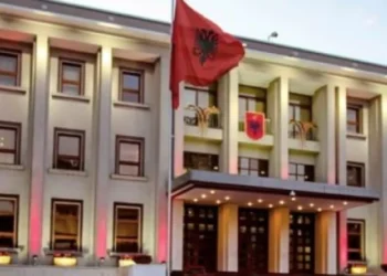 Ndryshimet në qeveri, nesër ceremonia e betimit për ministrat e rinj para Presidentit