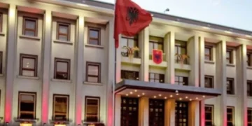 Ndryshimet në qeveri, nesër ceremonia e betimit për ministrat e rinj para Presidentit