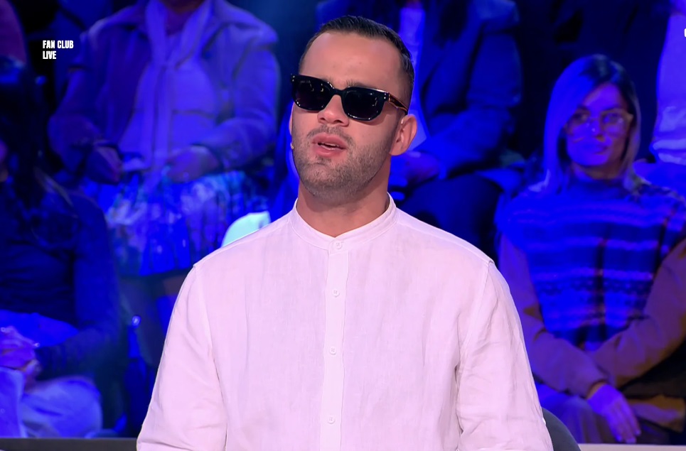 Stenaldo hap zemrën në  Fan Club   flet për ish të dashurën  Historia më e bukur e jetës sime  ishim larg 