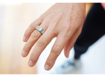 Trump synon që çdo amerikan të përdorë “unazën inteligjente”, shqetësime për shkelje të privatësisë