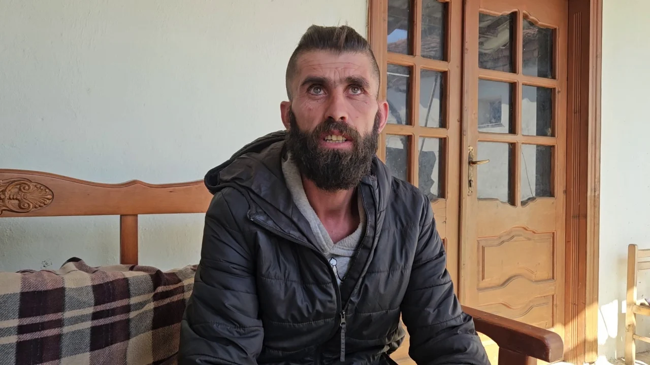 Foshnja 2 muajshe ndërroi jetë  prindërit akuzojnë mjekët  E dërgova në spital pasi nuk pinte qumësht  ata thanë 